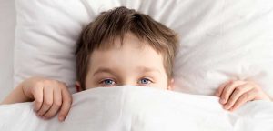 Troubles du sommeil chez l’enfant : telle mère, tel(le) fils-fille !