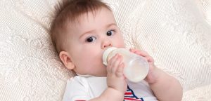 Salmonelles dans les laits infantiles : retrait de 600 lots