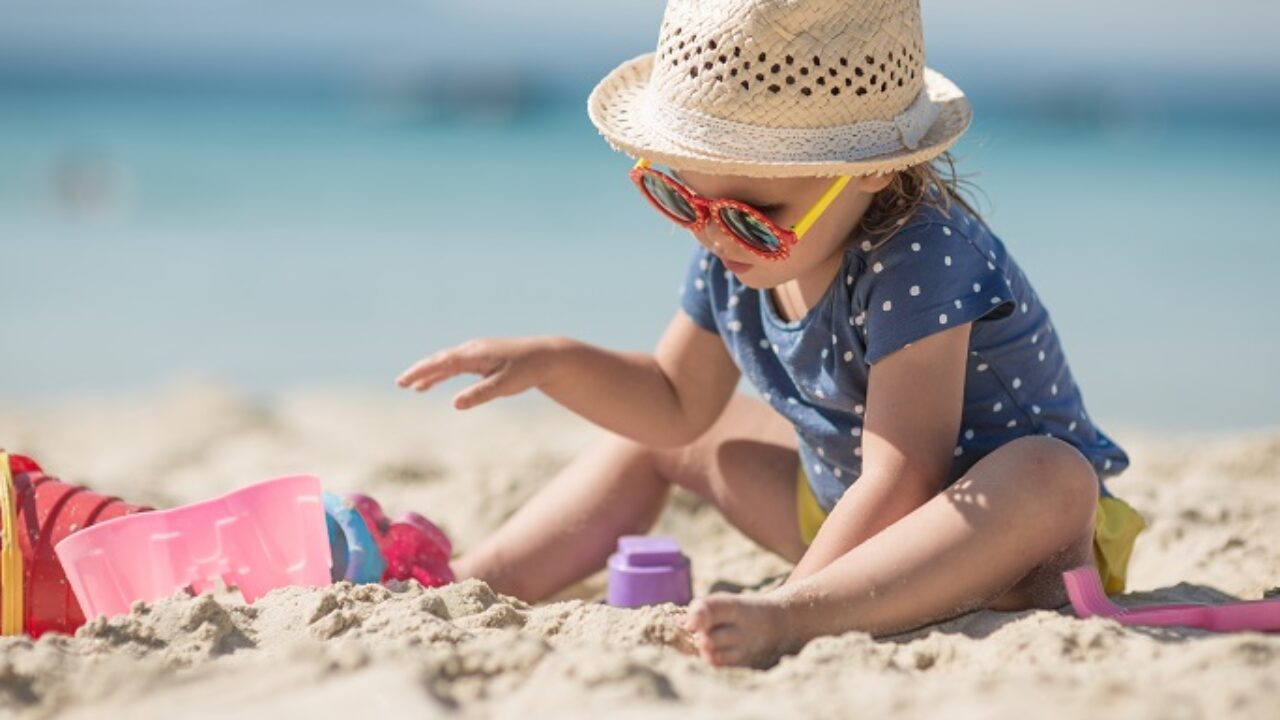 Soleil Quelles Sont Les Precautions A Prendre Pour Les Tout Petits