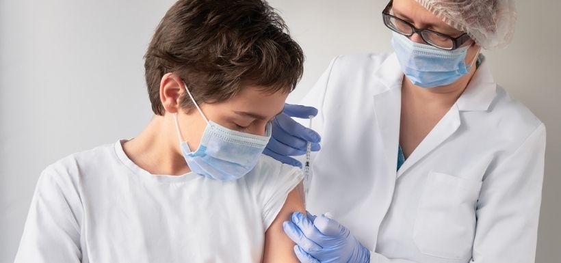 Le CCNE en faveur d’une vaccination anti-Covid-19 possible mais non obligatoire des enfants