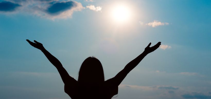 Femme sous le soleil 