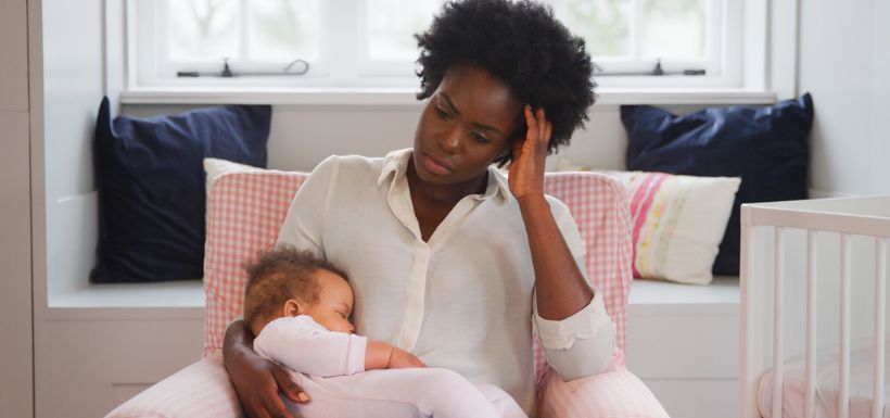 femme et son bébé